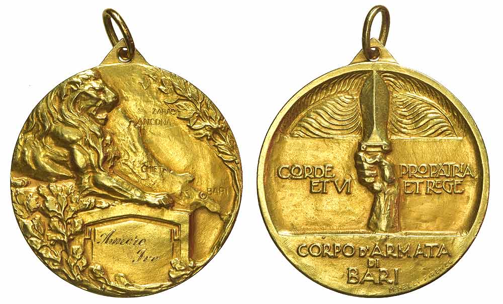 Medals Italy Vittorio Emanuele Medal Gold 
